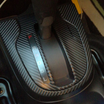 Εσωτερικός αυτοκόλλητος φιλμ από ανθρακονήματα για το κεντρικό πάνελ κονσόλας - πίσω κόλλα, προσαρμογή διαθέσιμη, στυλ ειδικού αυτοκινήτου