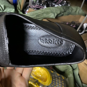 Muške čizme za kišu od plastike, gornji dio i potplat od plastike, protuklizne, overshoe dizajn, zaobljeni vrh