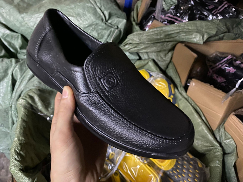 Muške čizme za kišu od plastike, gornji dio i potplat od plastike, protuklizne, overshoe dizajn, zaobljeni vrh