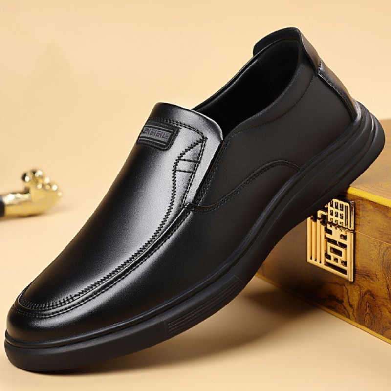 Muške PVC kišne čizme, niskog kroja, plastični gornji dio, plastična potplata, PVC ulošak, bez podloge