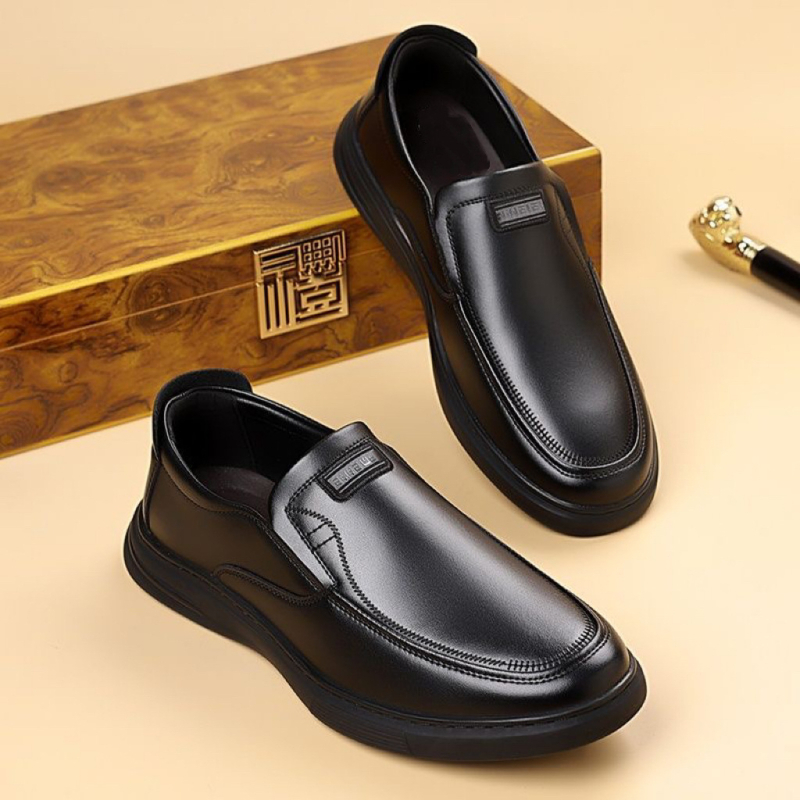 Muške PVC kišne čizme, niskog kroja, plastični gornji dio, plastična potplata, PVC ulošak, bez podloge