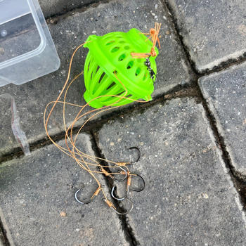 Set za morski ribolov s štapom i linijom, uključuje udice, olovne tegove i space beads — Marka: Morning fish fun; Materijal: Plastika; Kategorija: Ribolovna oprema