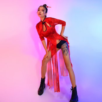 Kostim za plesnu izvedbu - tkanina od mješavine kemijskih vlakana, 30% poliester, proljeće 2022, žene 18–24 godina