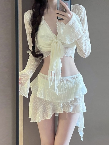 Dvodjelni bikini set - elegantan, prozračan kroj, vizualno sužava siluetu, seksi kupaći kostim za odmor na moru