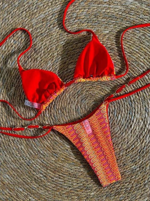 Ženski bikini kupaci kostim - etnički stil, seksi trake, metalni ukrasi - bez leđa, tijesni kroj; 82% poliester, 18% elastan; 250 g; s umjetkom za prsa