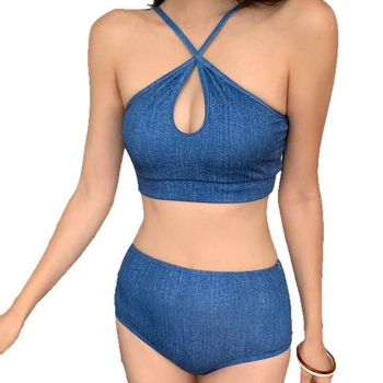 Set de bikini cu bretele halter, decupat, fără spate, talie înaltă; material nylon-elastan cu burete pentru bust