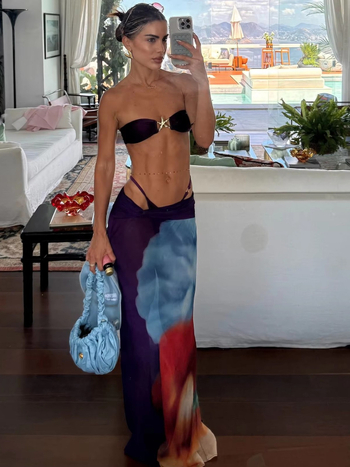 Trodjelni bikini set s dugom pokrivnom suknjom, top bez naramenica s otvorenim leđima, poliester