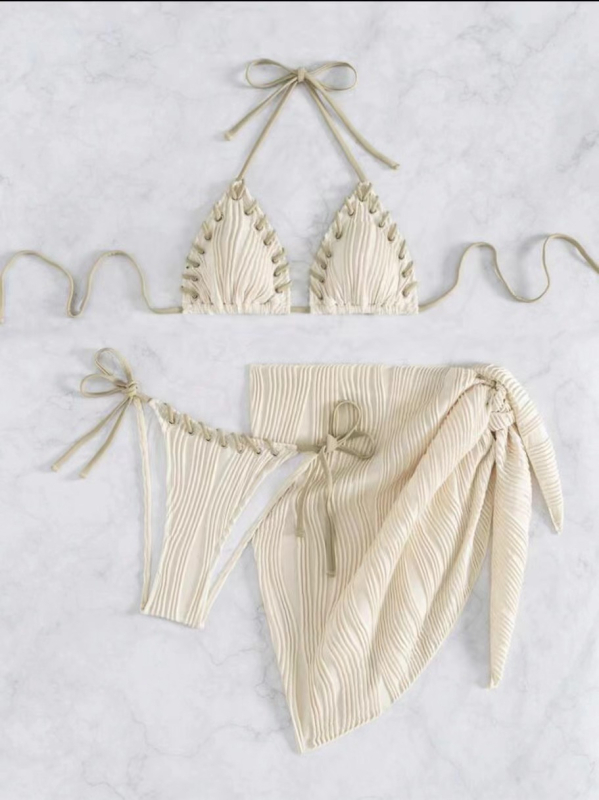 Troje bikini seta s trokutastim gornjim dijelom, podstavljena, bez žice; jednofarbni poliester materijal, podstava 18% spandeksa