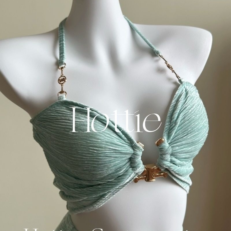 Costum de baie split, set de trei piese, cu bureți la bust, fără bretele, culoare uni, material nylon, căptușeală poliester-elastan