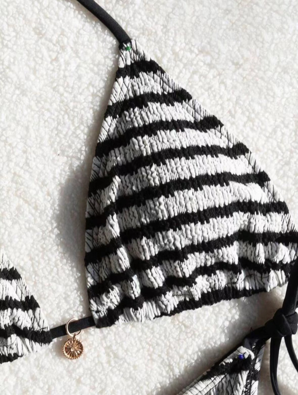 Costum de baie bikini, în dungi, fără bretele, decupat în spate, poliester