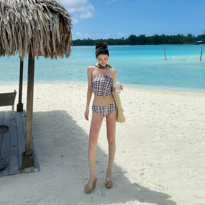 Costum de baie două piese, în stil Ins, bikini retro sexy, cu uscare rapidă, cu perne pentru bust, fără suport metalic, poliester 82%, căptușeală 18%