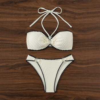 Bikini halter cu pernă pentru bust, accent dantelat, poliester 82%, căptușeală 18%, 150 g