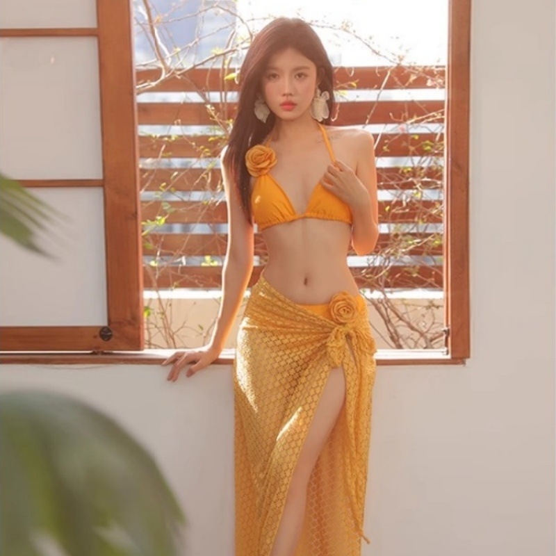 Trodjelni bikini set s uloškom za prsa, poliester visoke elastičnosti (94%), težina 250 g, podstava od poliestera