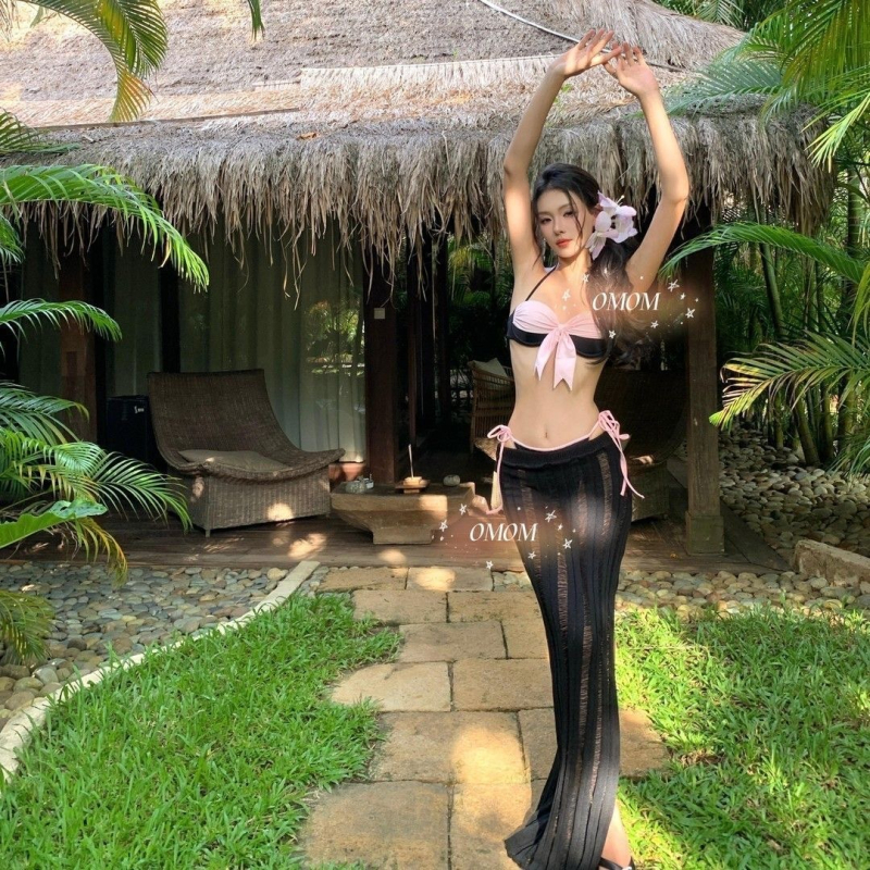 Kupaći set: pleteni dugi suknja s ribljom repom, s umetcima za prsa, bez rukava, jedinstveni uzorak; najlon 80% / podstava poliester 20%, težina 350 g