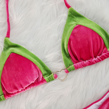 Ženski bikini kupaći s kovom srca dekorom, velur šavovi (bez leđa, umetak za prsni dio, visoka elastičnost; tkanina: 82% poliester, 18% elastan)