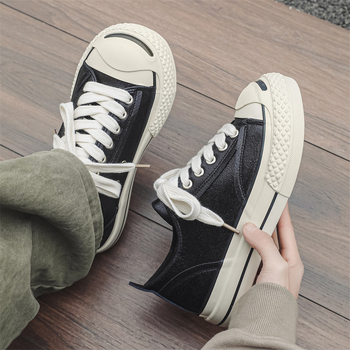 Ανδρικά παπούτσια με συνθετικό δέρμα στην επάνω επιφάνεια, PVC σόλα, κορδόνια, χαμηλός ύψος, άνοιξη 2025