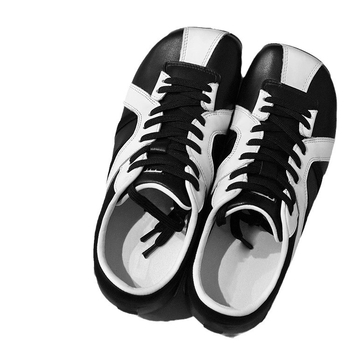 Moteriški treniruočių bateliai iš ožkos odos, kvadratinė nosis, žemas kulnas 1–3 cm, gumos padas, raišteliai