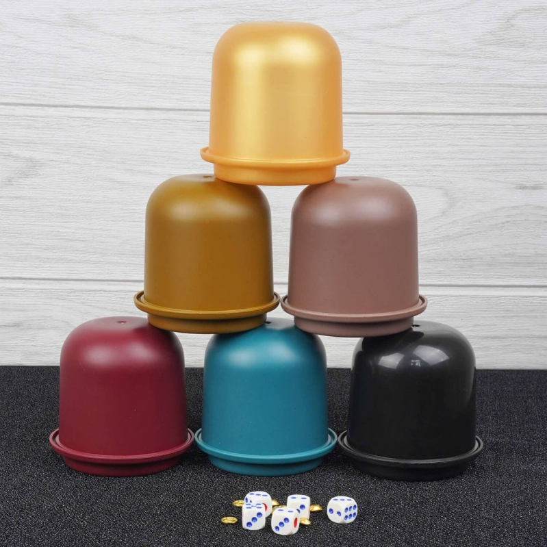 Комплект чаши за зарове със сито – пластмасов, заоблени ъгли, форма: друга, кутии: 30/200, произход: Гуандун, подходящ за шах и игри с карти