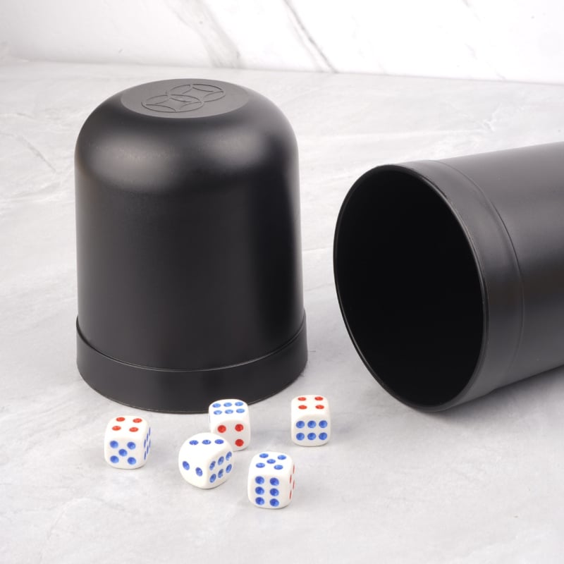 Комплект чаши за зарове – ABS конструкция; за бар, караоке и нощни клубове; за игри със зарове.