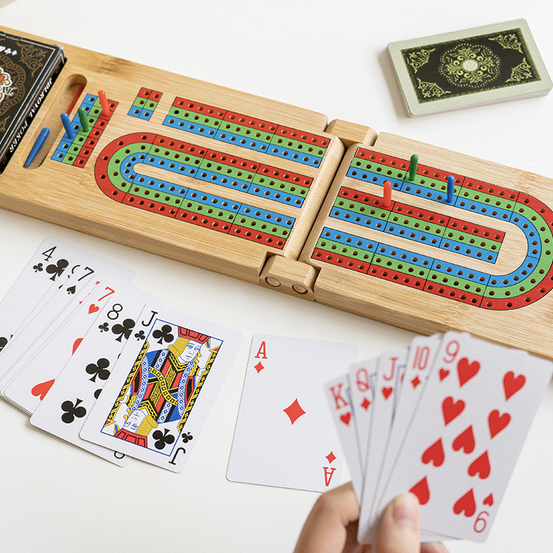Drvena Cribbage ploča i kartična igra – Vakuumsko oblikovana ambalaža, Šifra proizvoda 278, Primjereno za uzrast 4–6 godina
