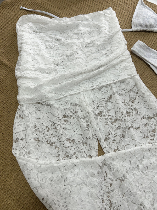 Trys dalių moterų bikinio komplektas su spauda, seksualus, aukštas elastingumas, krūtinės pagalvėlės be plieno atramos, nailonas su Lycra įdaila.