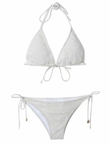 Trijų kampų bikini viršus su įduba, be plieno atramos, griežtas prisitaikymas; apatinė dalis briefs stiliaus; nailonas 82%, pamušalas 18% nailonas, svoris 300 g