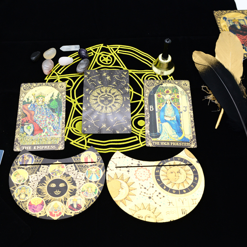 PVC Tarot set za stolnu igru (Materijal: PVC; Namjena: stolna kartaška igra; Pakiranje: OPP vrećica; Uzrast: 7–14 i 15–35)