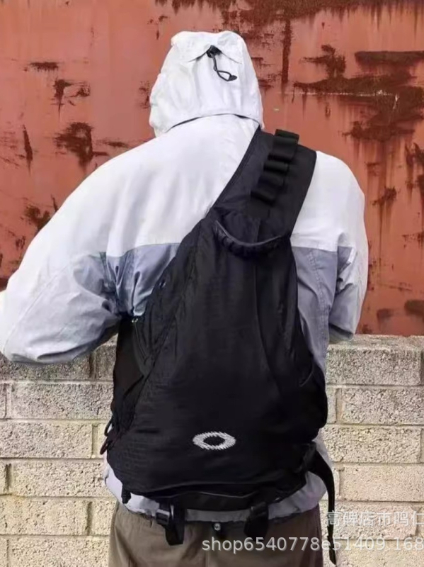 Rucsac tactil brodat, ușor și durabil, capacitate 36–55 L, compatibil cu laptop de 14 inci, nylon material, impermeabil