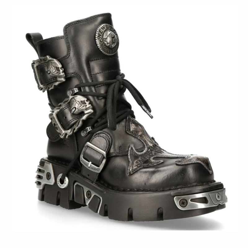 Martin csizmák, felsőréteg marhabőr, gumírozott talp, kerek orr, 3–5 cm vastag sarok