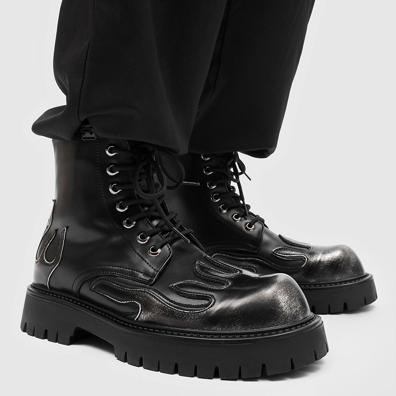 Muške Martin čizme, visoki potkoljenice, debela gumena potplata, zaobljeni vrh, vezanje sprijeda, retro punk stil