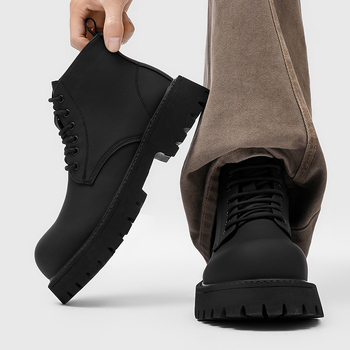 Ghete Martin pentru bărbați, talpă din cauciuc, guler scurt, închidere cu șiret în față, căptușeală din microfibră