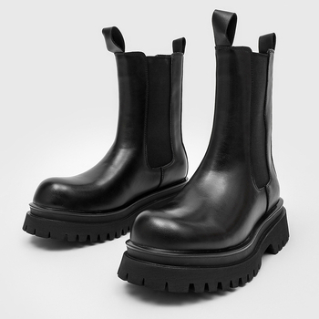 Ghete Martin în stil britanic, înalte, cu talpă groasă din cauciuc, partea superioară din PU artificial, căptușeală din plasă, gambă de înălime medie