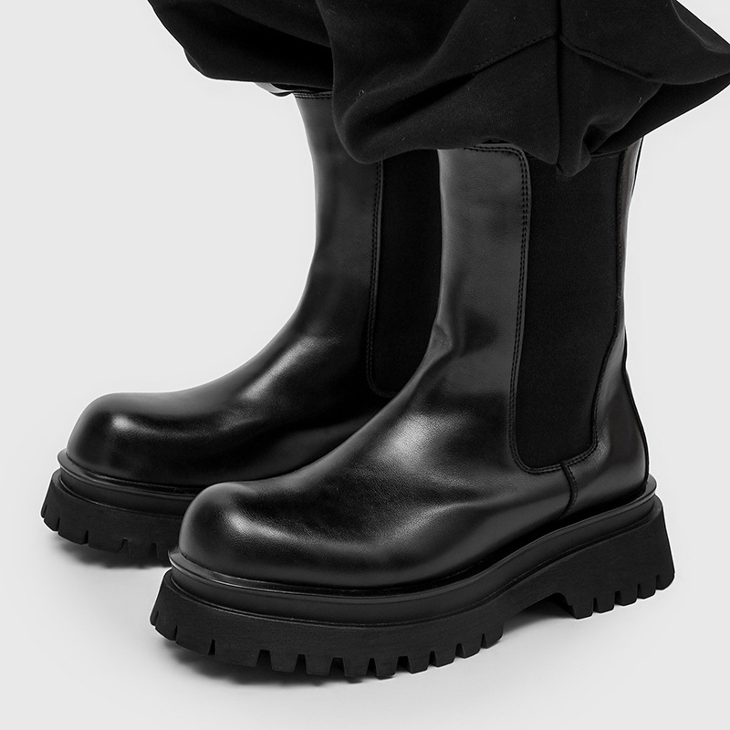 Ghete Martin în stil britanic, înalte, cu talpă groasă din cauciuc, partea superioară din PU artificial, căptușeală din plasă, gambă de înălime medie