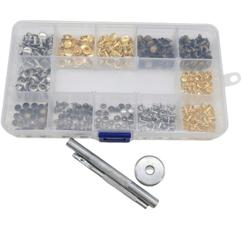 Drabužių metalo aksesuarų rinkinys: kapų smeigtukai, spaustuvai, dekoratyviniai smeigtukai ir plokščios dviejų pusių smeigtukai odai ir audiniams (180 rinkiniai)