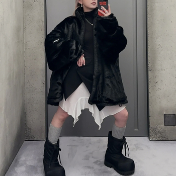 Női téli csizma - fleece bélés, PU felsőrész, gumitalp, középmagas fazon, kerek orr, magasságot növelő