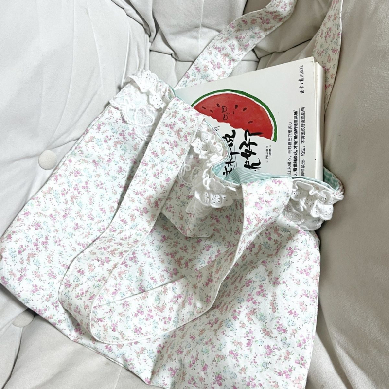 Lilleline lõuendikott õla jaoks – väliskülg: polüester, vooder lõuend, pitsääris, unisex stiil, kevad 2025