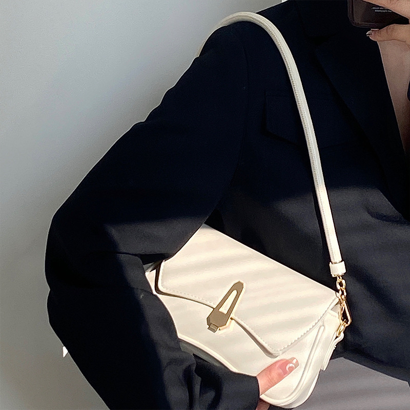 PU crossbody torba, gradski stil, četvrtast oblik, zatvaranje kapom, bez podstave, unutarnji džep s zipom