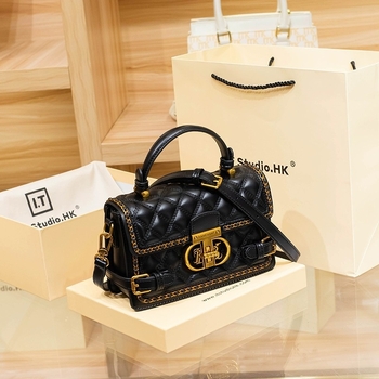 Ženska torbica crossbody s poklopcem, PU materijal, zaključavanje, džep za ID, poliester podstava, vodoravni kvadratni oblik, jednodijelna naramenica, za svakodnevnu upotrebu