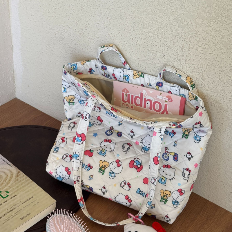 Taotao torbica preko ramena — Oxford materijal, vertikalni kvadratni oblik, zatvarač, najlonska podstava, unutarnji džepovi za telefon i dokumente