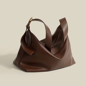 PU bőr crossbody táska, street trend stílus, alkaros kialakítás, horizontális négyzetes forma, cipzáras zárás, poliészter bélés