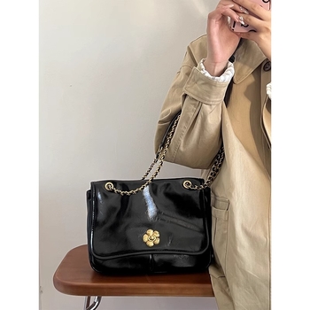 Geantă crossbody din PU, formă orizontală pătrată, închidere cu lacăt, buzunar ascuns cu fermoar, curea pe umăr cu o singură curea