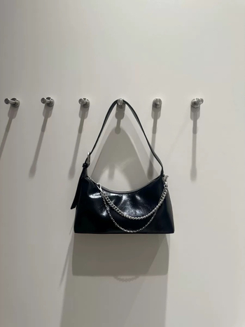 Geantă crossbody PU cu fermoar, stil urban minimalist, design baguette, căptușeală poliester, vara 2025