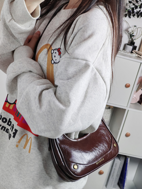 PU torbica ispod pazuha, zatvarač, poliester, vodoravni kvadratni oblik, džep za telefon