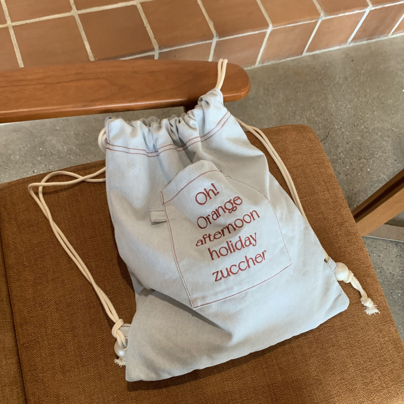 Džinsinė siuvinėta kuprinė su raišteliais, paslėpta užtrauktuko kišenė, unisex stilius, medvilnės įdėklas, pavasaris 2024