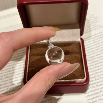 Piekaramais kulons ar kristālu, 925 sudrabs, minimālistiskais stils, bez sekundāriem akmeņiem