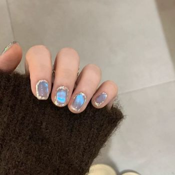 Nagi kleebised – Cat Eye stiil, sähvatusefekt, klaasist pärlid ja teemandid; käsitööna valminud, kantavad küüntele; mustrid: risti, roos, marmori, lill, täht