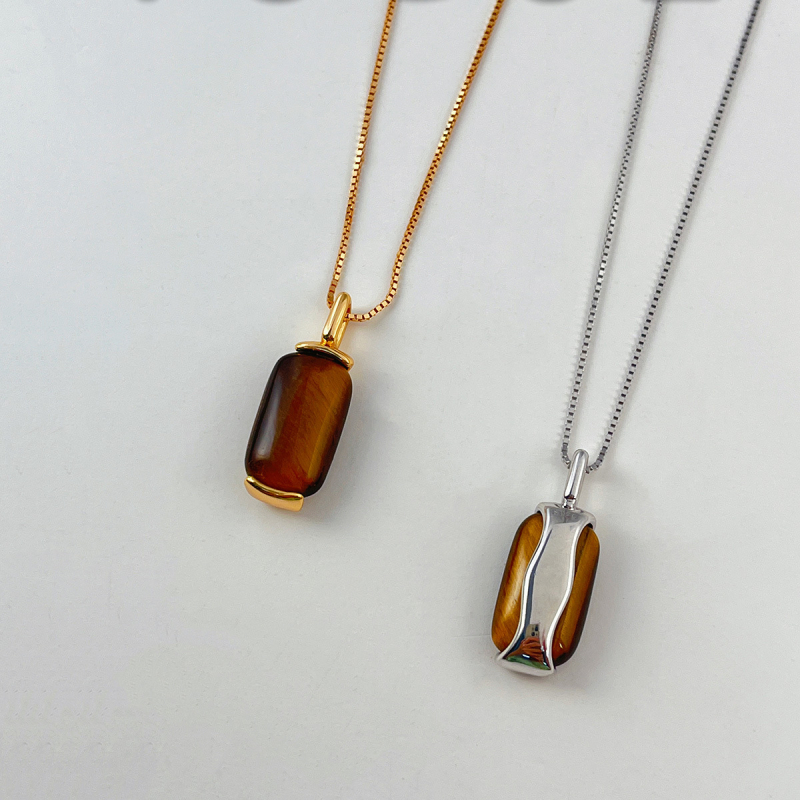 Colier cu pandantiv din Tiger Eye din argint 925, design geometric, lanț tip box