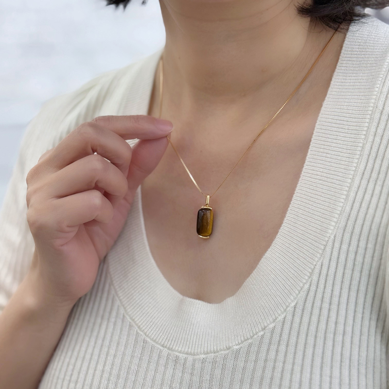 Colier cu pandantiv din Tiger Eye din argint 925, design geometric, lanț tip box