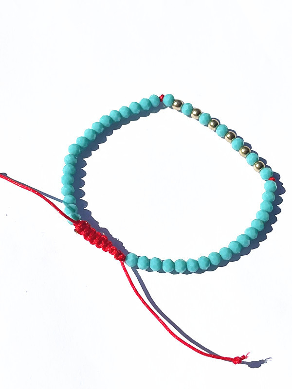 Unisex narukvica od perlica u nacionalnom stilu, kapljastog oblika, od plastike/smole, s logom, mogućnost prilagodbe