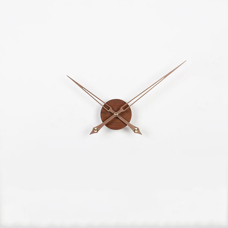 Stenski sat od masivnog drva s velikim kazaljkama, moderan nordijski dizajn, kvarcni mehanizam; Pakiranje: 50 kom.; Tisak logotipa: OK; Uvoz: Ne